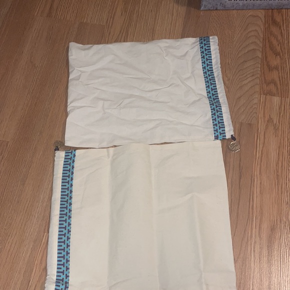 Tory Butch Dust Bags - Picture 3 of 3